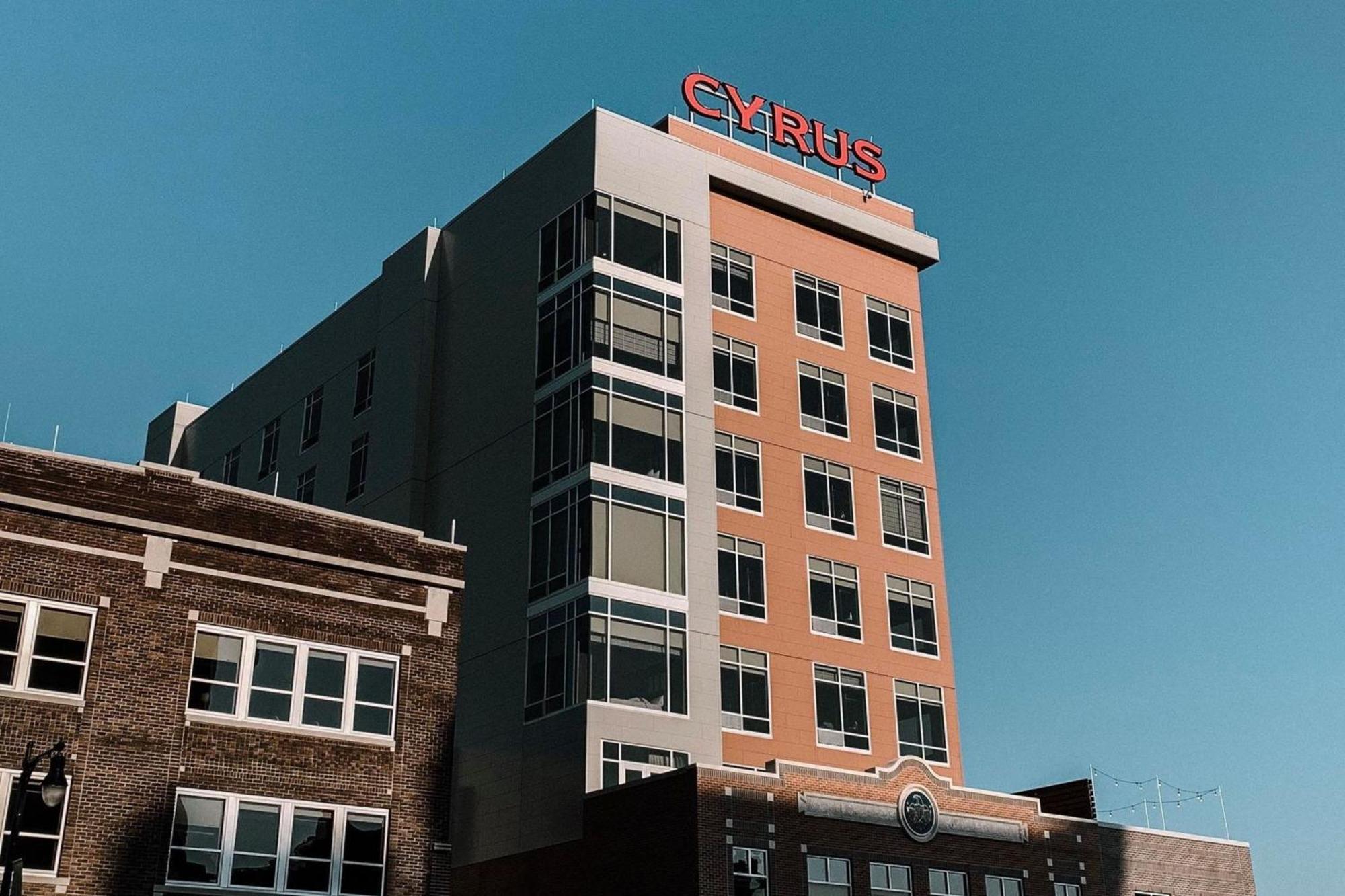 Cyrus Hotel, Topeka, A Tribute Portfolio Hotel Exterior foto